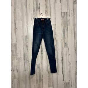 Dark blue Jeans